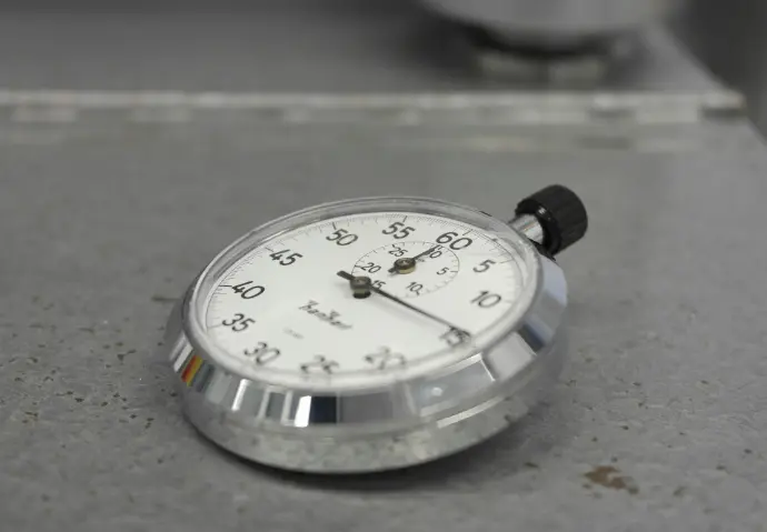 stop watch at 15